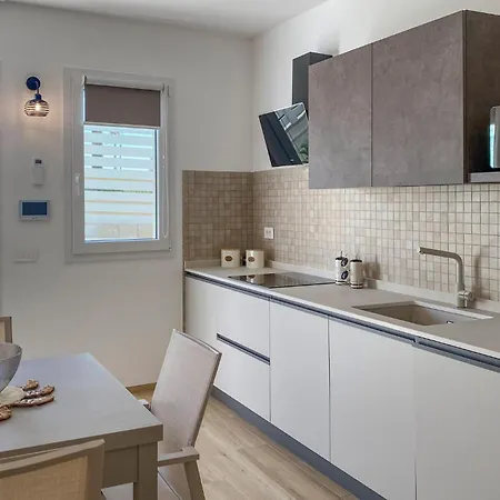 1 Bedroom Amazing Apartment In Marina Di Modica Διαμέρισμα *