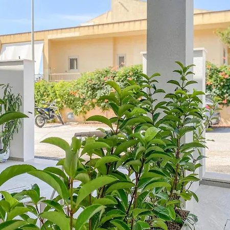 Διαμέρισμα 1 Bedroom Amazing Apartment In Marina Di Modica Marina di Modica